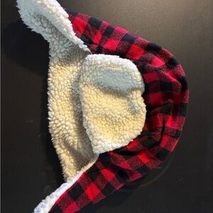 Kids Sherpa-Lined Buffalo Plaid Winter Hat - Red/Black